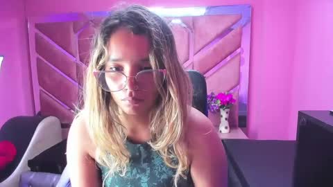 Snapshot of olivia_fox69 chatting on January 31, 3:30 am OLIVIA online show from January 31, 3:30 am