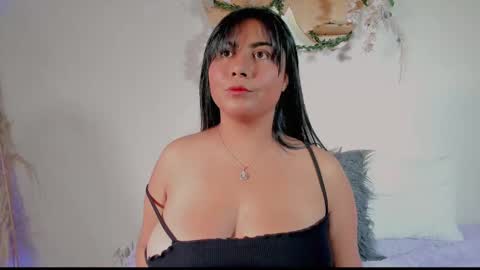 Olivia  happyness  online show from December 30, 7:42 pm
