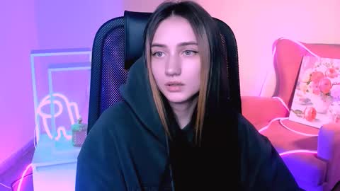 olivia_norton_ online show from September 29, 4:01 pm