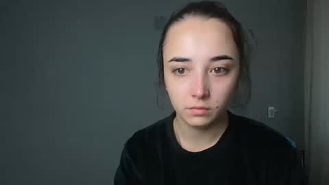 Snapshot of olivia_oliv chatting on October 19, 11:23 am Olivia online show from October 19, 11:23 am