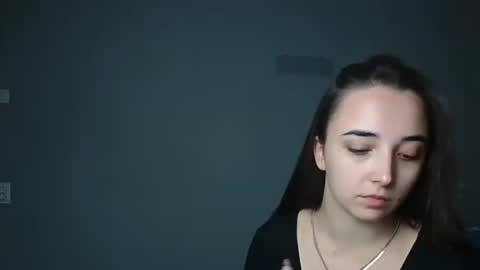 Snapshot of olivia_oliv chatting on October 24, 5:31 pm Olivia online show from October 24, 5:31 pm