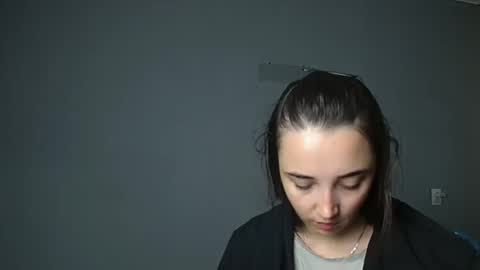 Snapshot of olivia_oliv chatting on October 7, 11:25 am Olivia online show from October 7, 11:25 am