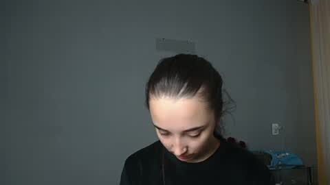 Snapshot of olivia_oliv chatting on October 14, 1:03 pm Olivia online show from October 14, 1:03 pm