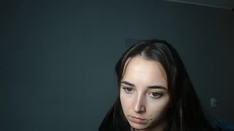 Snapshot of olivia_oliv chatting on October 25, 6:15 pm Olivia online show from October 25, 6:15 pm