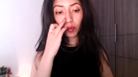 Snapshot of oliviaaa__ chatting on December 30, 4:29 pm oliviaaa__ online show from December 30, 4:29 pm