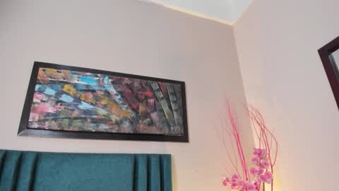 Olivia Cooper online show from October 14, 5:04 pm