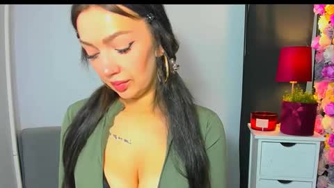 OliviaDirty online show from April 28, 6:50 am