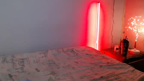 Snapshot of oliviajohnson20 chatting on October 27, 12:39 am oliviajohnson20 online show from October 27, 12:39 am