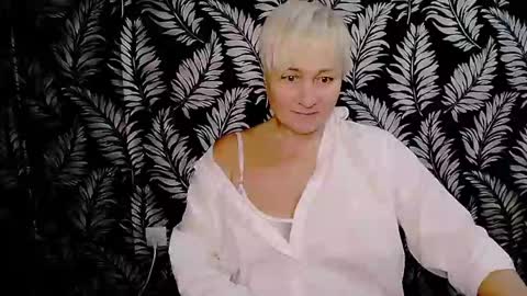 Kelly online show from December 6, 2:49 pm