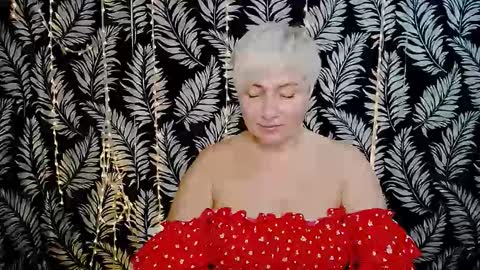 Kelly online show from December 18, 11:59 am