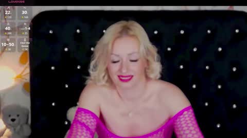 Olivia online show from October 8, 9:08 pm