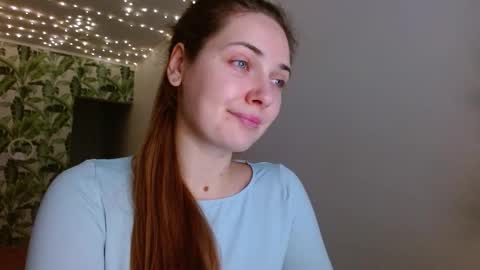 Snapshot of oliviashiny chatting on December 26, 5:37 am Olivia online show from December 26, 5:37 am