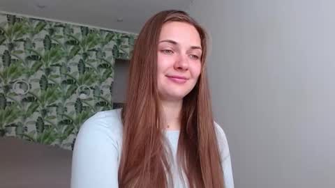 Snapshot of oliviashiny chatting on October 9, 5:33 am Olivia online show from October 9, 5:33 am