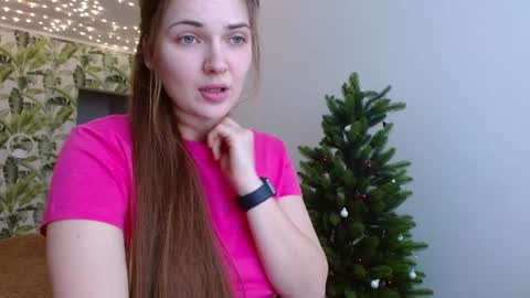 Snapshot of oliviashiny chatting on December 23, 6:22 am Olivia online show from December 23, 6:22 am