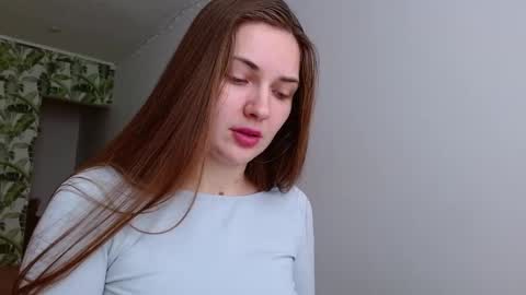 Snapshot of oliviashiny chatting on February 10, 5:36 am Olivia online show from February 10, 5:36 am