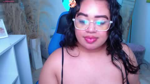 Snapshot of oliviia_cute chatting on October 14, 1:08 am oliviia_cute online show from October 14, 1:08 am