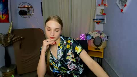 Ollivia online show from April 26, 1:53 pm