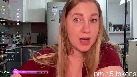 Snapshot of ollydoll chatting on February 19, 10:31 pm OllyDoll online show from February 19, 10:31 pm