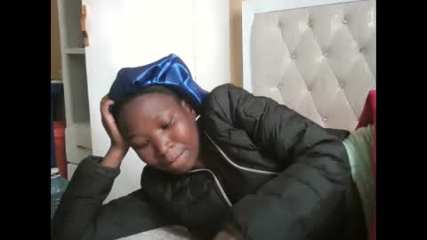 olwami4 online show from February 24, 8:13 am