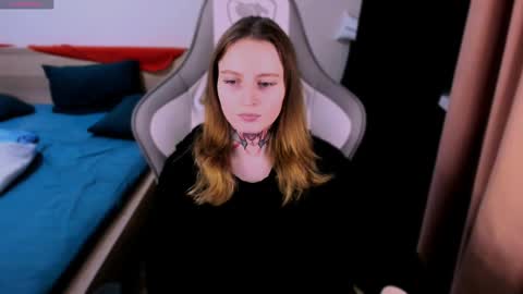 on_yxxx online show from December 2, 5:13 pm