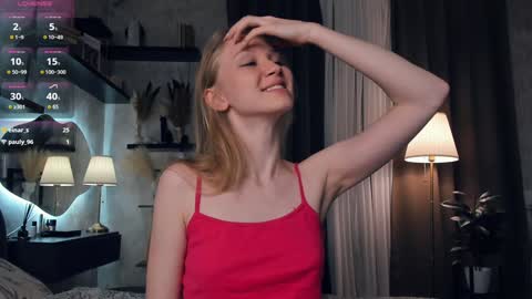 Snapshot of one_1ove chatting on September 25, 8:17 pm Ana online show from September 25, 8:17 pm