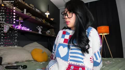 Snapshot of one_1ove chatting on February 1, 1:20 pm Ana online show from February 1, 1:20 pm