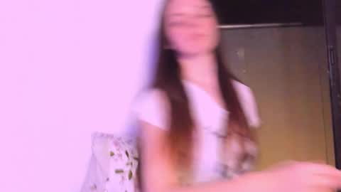 Snapshot of only_sarah1 chatting on September 13, 12:40 am only_sarah1 online show from September 13, 12:40 am