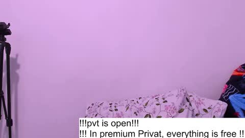 Snapshot of only_sarah1 chatting on October 24, 11:12 pm only_sarah1 online show from October 24, 11:12 pm