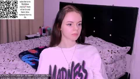 Snapshot of only_sarah1 chatting on January 14, 11:37 pm only_sarah1 online show from January 14, 11:37 pm