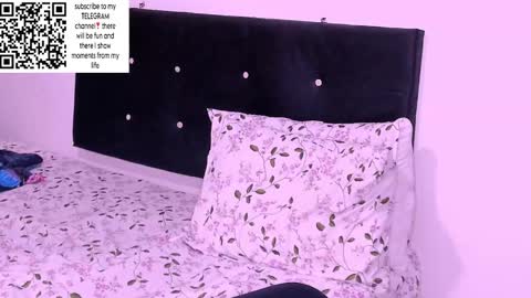 Snapshot of only_sarah1 chatting on February 19, 9:58 pm only_sarah1 online show from February 19, 9:58 pm