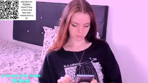 Snapshot of only_sarah1 chatting on February 17, 8:38 pm only_sarah1 online show from February 17, 8:38 pm