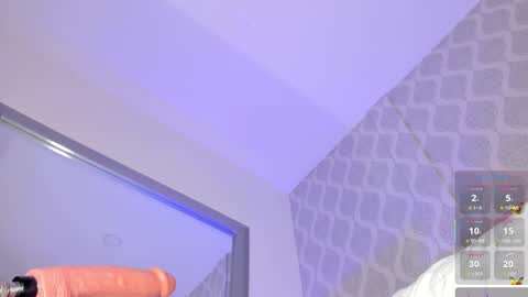 Only online show from October 17, 10:46 pm