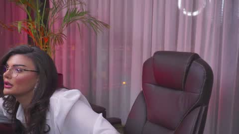 Nicolle online show from January 15, 10:13 pm