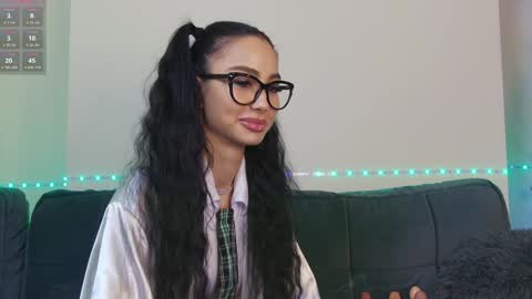 Xandra online show from December 7, 8:22 am