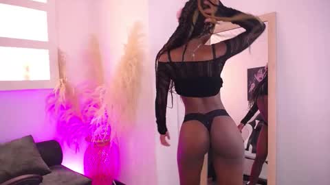 onyx_ebony online show from October 10, 1:16 pm