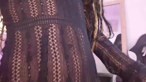 onyx_ebony online show from October 14, 1:57 pm