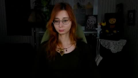 Orianna -  Hi Im into geek culture cosplay crafting LARP games. Shall we play DnD online show from January 5, 9:05 am