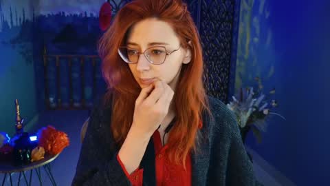 Orianna -  Hi Im into geek culture cosplay crafting LARP games. Shall we play DnD online show from December 5, 9:06 am