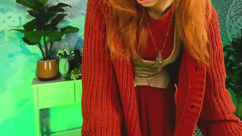 Orianna -  Hi Im into geek culture cosplay crafting LARP games. Shall we play DnD online show from December 31, 1:08 pm