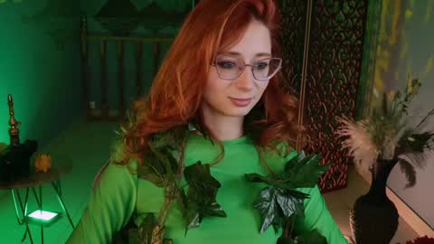 Orianna -  Hi Im into geek culture cosplay crafting LARP games. Shall we play DnD online show from December 6, 7:44 pm