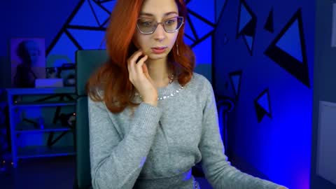 Orianna -  Hi Im into geek culture cosplay crafting LARP games. Shall we play DnD online show from December 7, 9:06 am