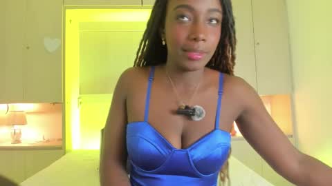 oshun_444 online show from February 23, 8:30 pm