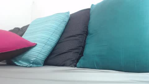 OsirisHills online show from October 5, 4:56 pm