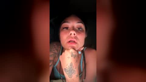 osoprettyrosee online show from June 11, 7:05 am