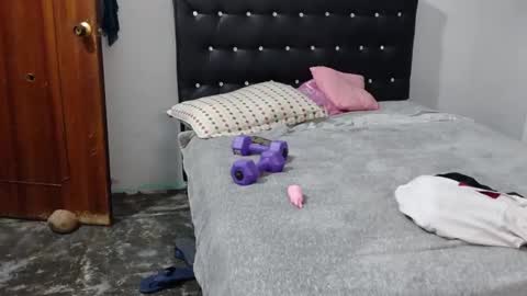 Amor Xoxo online show from January 3, 2:10 am