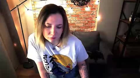 ozalin_green online show from October 22, 5:45 am