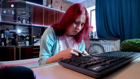 Ella online show from January 21, 6:33 am