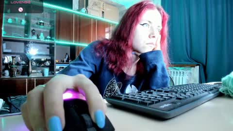 Ella online show from February 8, 8:31 am