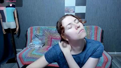 Snapshot of pa1e_pr1ncess chatting on October 2, 8:08 am Ella online show from October 2, 8:08 am