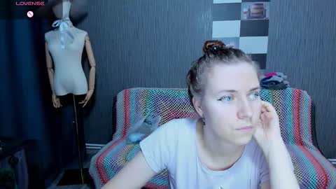 Snapshot of pa1e_pr1ncess chatting on October 26, 10:11 am Ella online show from October 26, 10:11 am